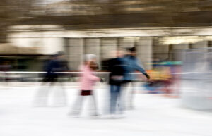 Bewegung - On Ice